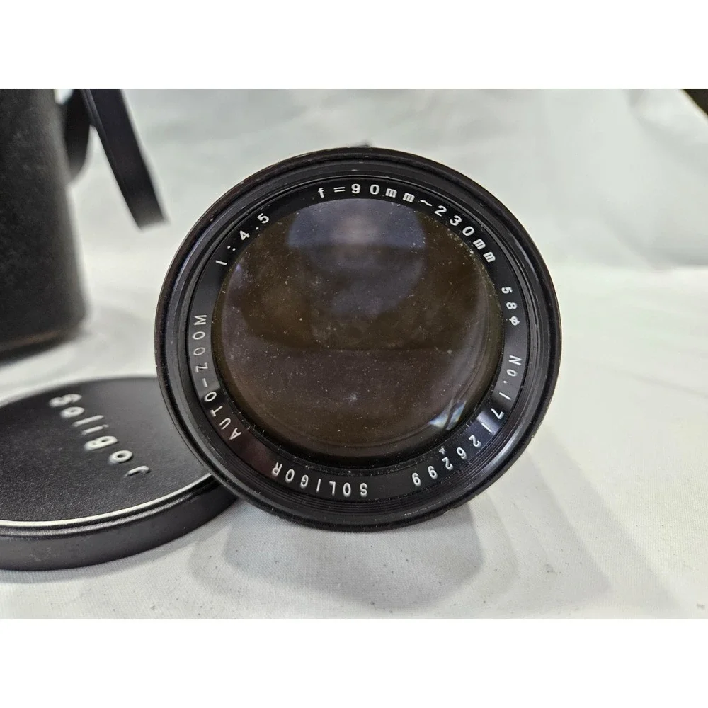 SOLIGOR 1:4.5 f=90mm-230mm Auto-Zoom Skylight Lens With Case
